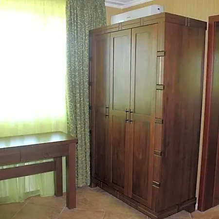 Katalina Aparthotel