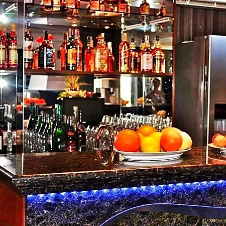 Katalina Aparthotel 4*