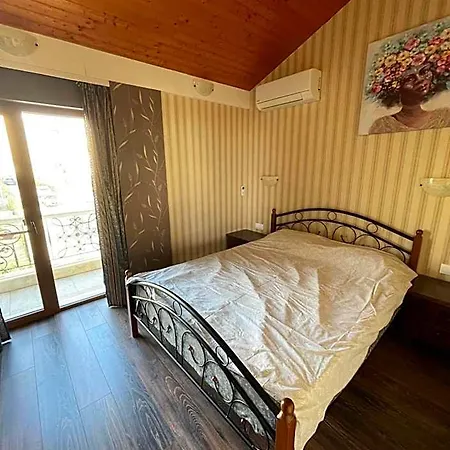 Katalina Aparthotel 4*
